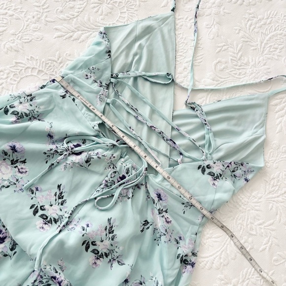 NWOT In Love Forever Sage Green Floral Lace-Up High-Low Maxi Dress Medium - Picture 8 of 8